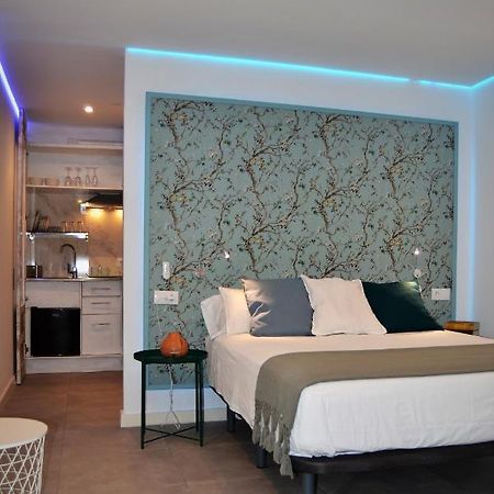 Suite Estudio Montana ตอร์เรโมลิโนส ภายนอก รูปภาพ