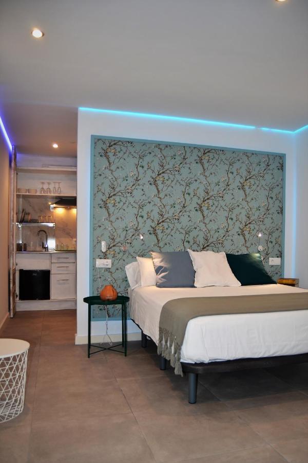 Suite Estudio Montana ตอร์เรโมลิโนส ภายนอก รูปภาพ