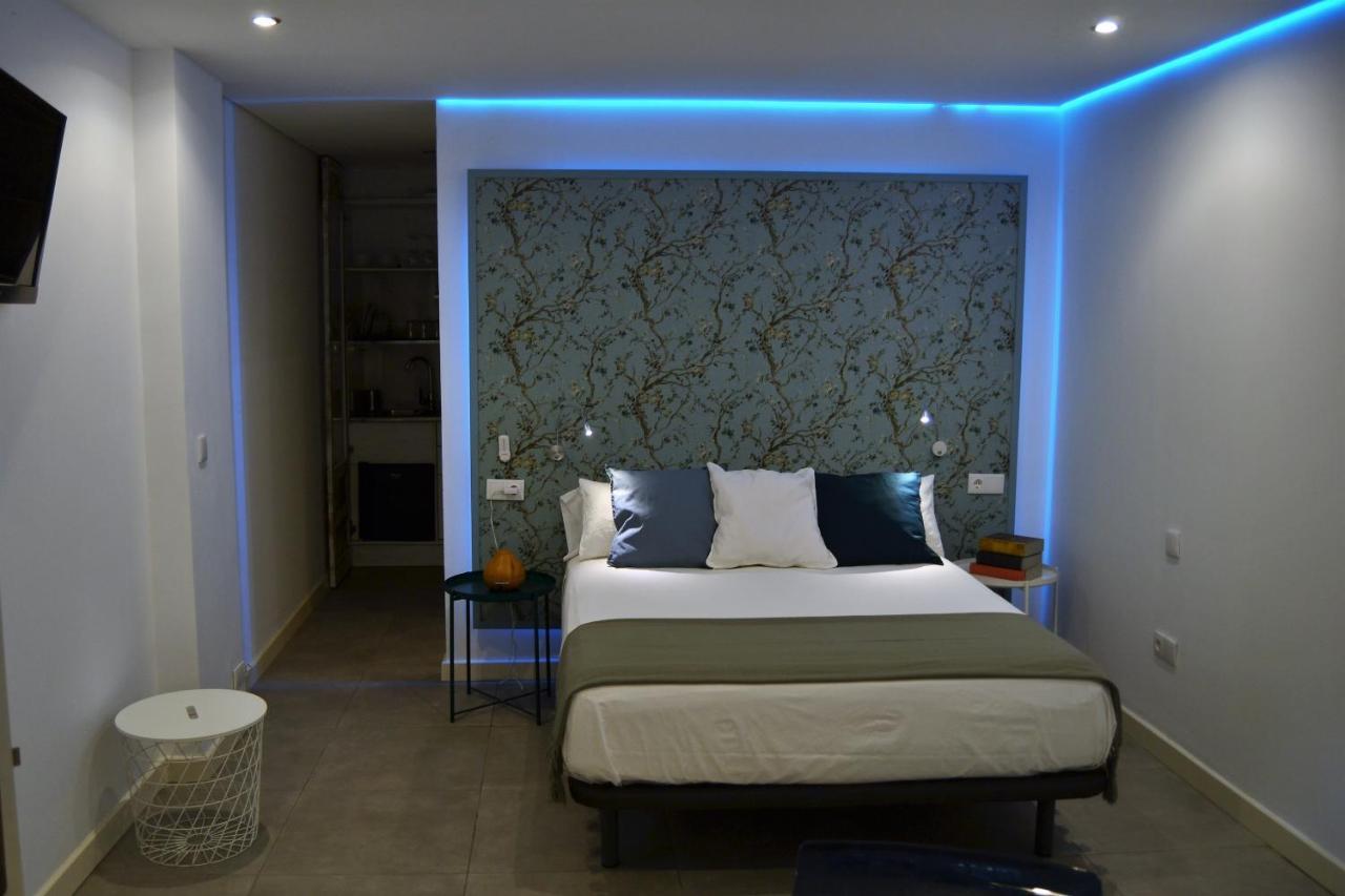 Suite Estudio Montana ตอร์เรโมลิโนส ภายนอก รูปภาพ