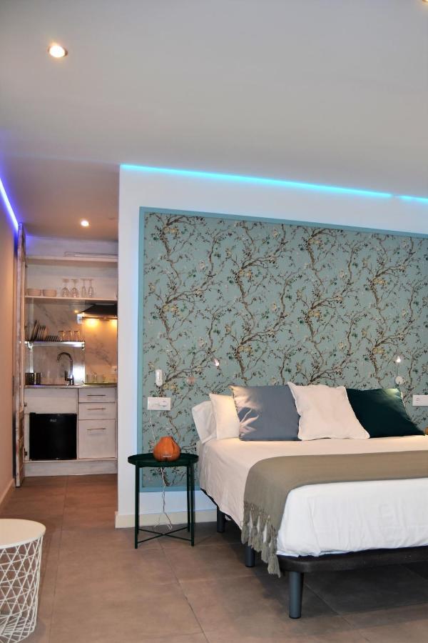 Suite Estudio Montana ตอร์เรโมลิโนส ภายนอก รูปภาพ