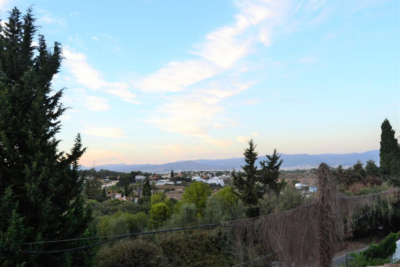 Suite Estudio Montana ตอร์เรโมลิโนส ภายนอก รูปภาพ
