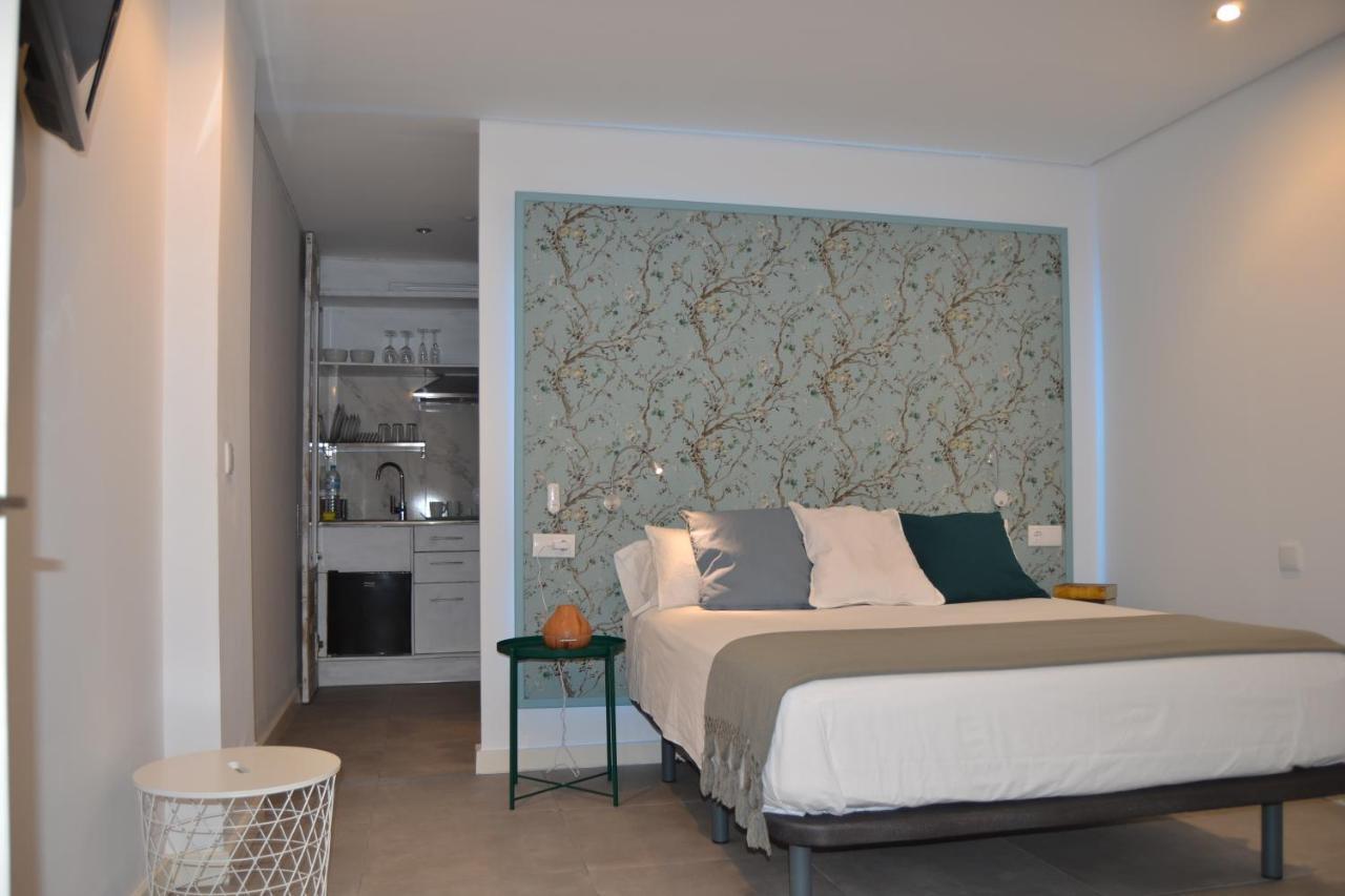 Suite Estudio Montana ตอร์เรโมลิโนส ภายนอก รูปภาพ