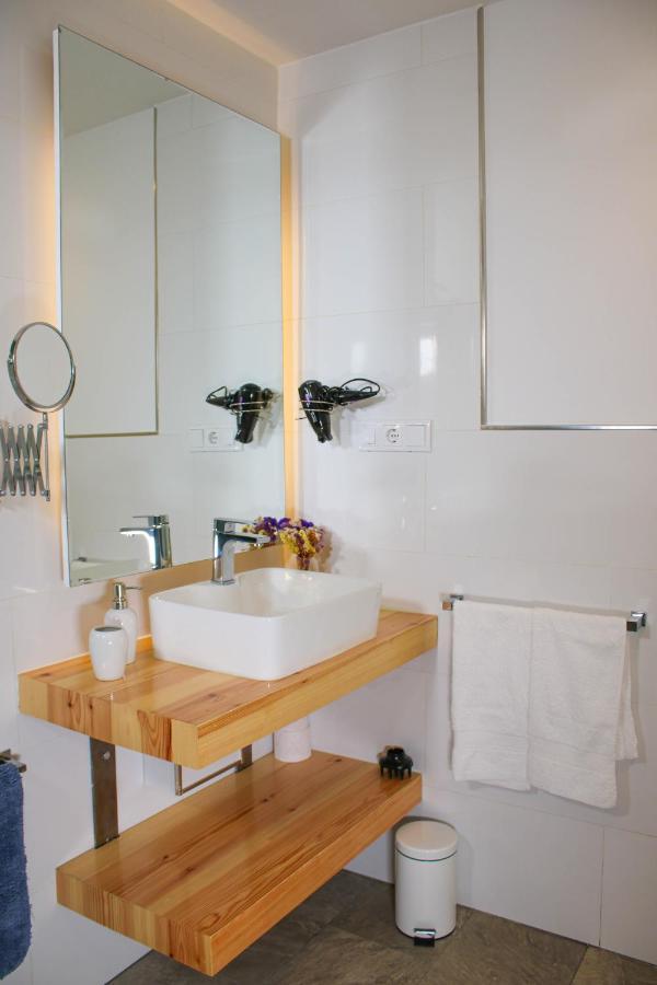 Suite Estudio Montana ตอร์เรโมลิโนส ภายนอก รูปภาพ